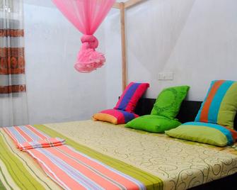 Kalyani Home & Tours, Weligama - Mirissa - Bedroom