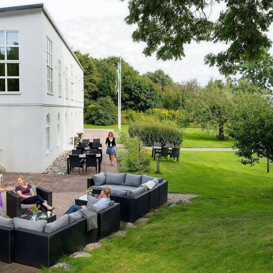 Blommenhof Hotel image 1