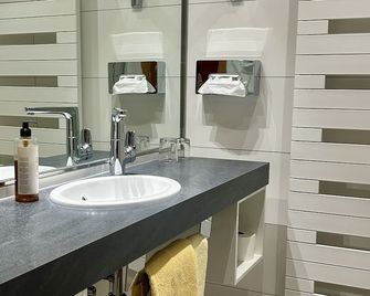 Hotel am Kurpark - Шьонебек