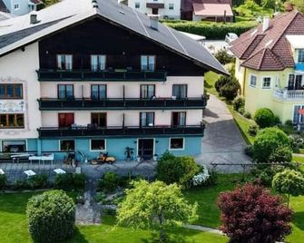 Seepension Smoley - Villach - Building