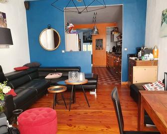 Maison Pour 12 Personnes - La Jonchère-Saint-Maurice - Sala de estar
