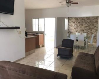 Beautiful house close to Beach - Bahia de Banderas - Living room