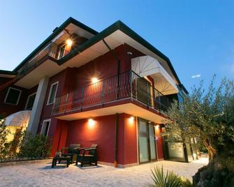 Guest House Dolce Laguna - Tessera - Edificio