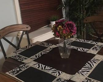 This Property Is Not Available For Booking!! Please Do Not Book! - Nova York - Menjador