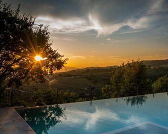Borgo dei Gigli - Lamporecchio - Bazén