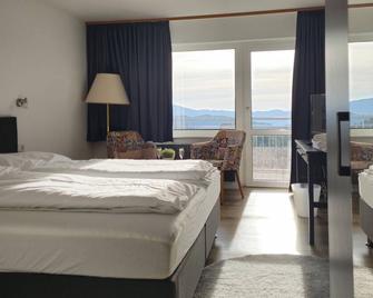 Hotel Lowen by Mastiff - Sankt Märgen - Bedroom