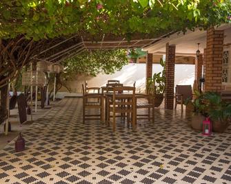 Umoja Guesthouse II - Uagadugú - Patio