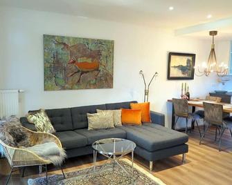 Ferienwohnung Zirbentraum - Breitbrunn am Chiemsee - Salon