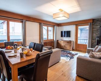 Mintaka Apartment - Chamonix - شامونيكس-مون-بلان - غرفة طعام