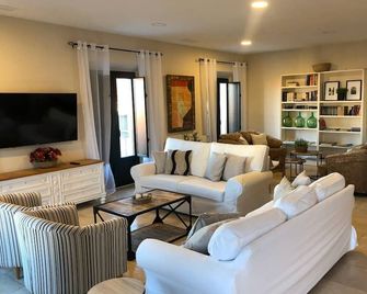 Hotel La Muralla - Zafra - Wohnzimmer