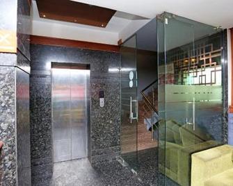 OYO 13602 Hotel The Town House - Ghāziābād - Lobby
