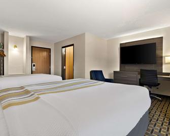 SureStay Plus by Best Western Tulsa East - Tulsa - Bedroom