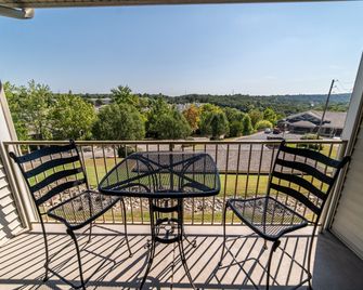 Thousand Hills Golf Resort - Branson - Parveke