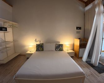 Origami Inn Himandhoo - Himandhoo