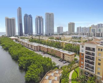 Sunny Isles Apartments by MiaRentals - Sunny Isles Beach - Outdoors view