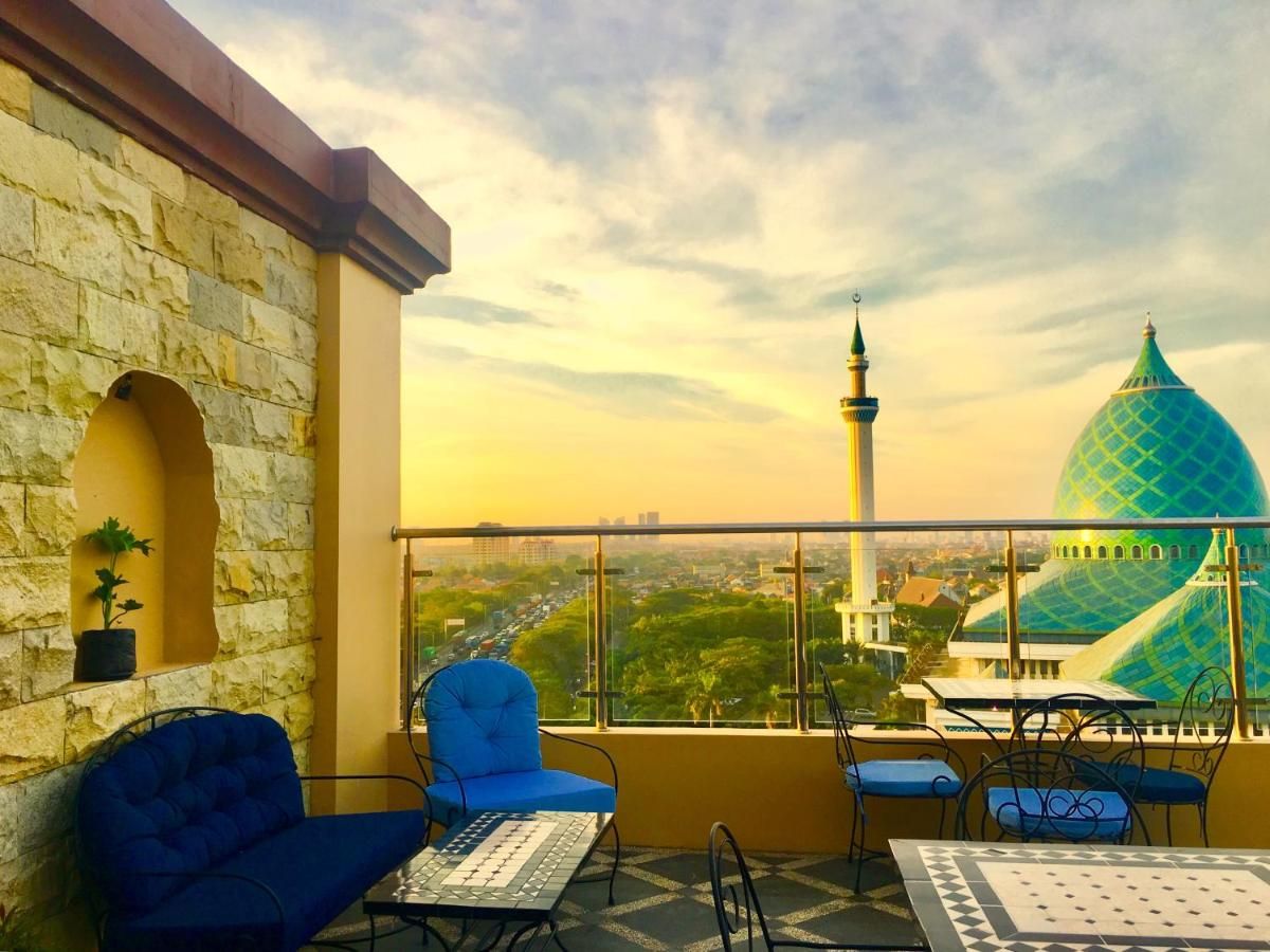 Namira Syariah Hotel Surabaya thumbnail 2