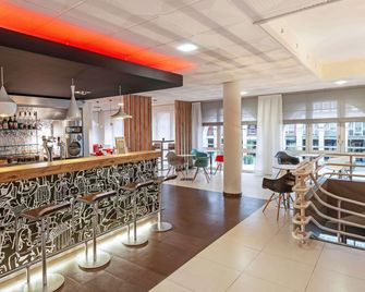 ibis Épernay Centre-Ville - Épernay - Bar