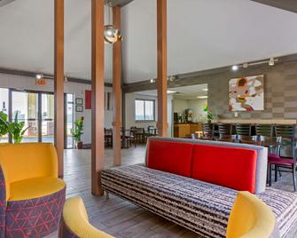 Quality Inn Alexis Rd - Toledo - Lobby