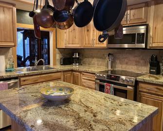 Teton Village Townhouse, Mountain views, Walk to Ski Slopes - Teton Village - Keuken