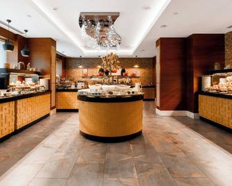 Holiday Inn Baku - Baku - Buffet