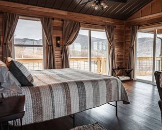 Private Cabin & Views@graysonhighlands - Mouth of Wilson - Bedroom