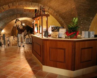 Locanda Dei Baroni - Vasto - Front desk
