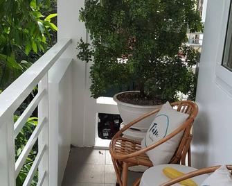 Tâm Homestay - Hué - Balcón