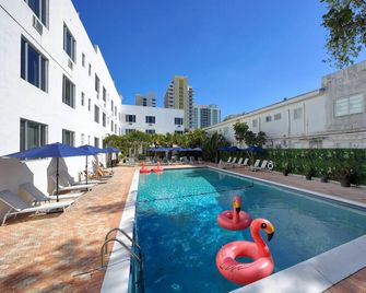 Tropics Hotel Miami Beach - Miami Beach - Pileta