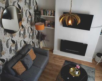 Heaven Chic - Manchester - Living room