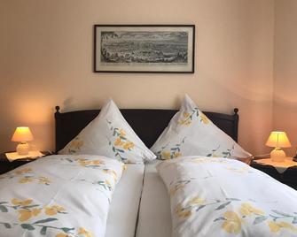 Hotel Mietz - Bad Neuenahr-Ahrweiler - Bedroom
