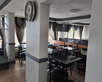 Stay Inn & Suites - Fort Myers - Restaurante