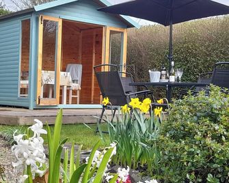 Robin Cottage - Pickering - Patio