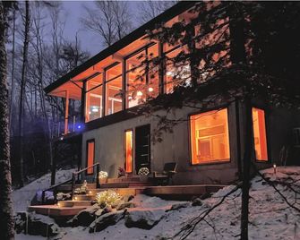 Nature Eco Suite in Wakefield Quebec - Wakefield - Innenhof
