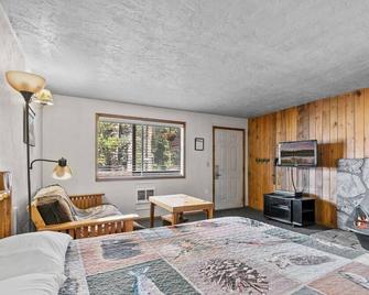 Willamette Pass Inn & Chalets - Crescent - Chambre