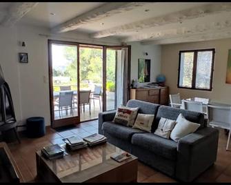 Villa Dolomiti Agay 8 / 10 sleeps 3 bathroom- swimming pool, land 2000 m - Agay - Living room