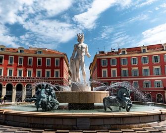 Hôtel Du Centre, Un Hôtel Ammi - Nice