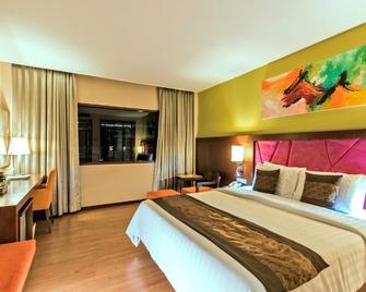 Navarat Heritage Hotel - Kamphaeng Phet - Ložnice