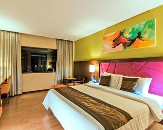 Navarat Heritage Hotel - Kamphaeng Phet - Ložnice