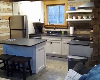 Fairview Dogtrot Cabin close to Cummins Falls - Cookeville - Kitchen