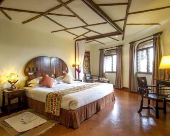 Serengeti Serena Safari Lodge - Seronera - Bedroom
