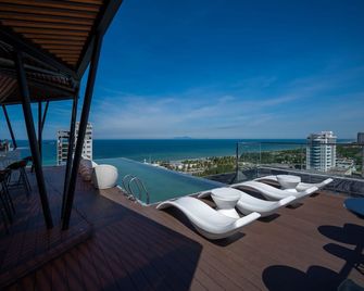 Draco Hotel & Suites - Da Nang - Μπαλκόνι