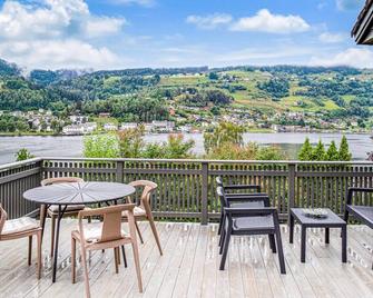 Cozy home in Ulvik with WiFi - Ulvik - Балкон