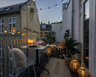 Leaves 2- Chic Apt for 8 persons in Central Copenhagen - Copenhague - Balcón
