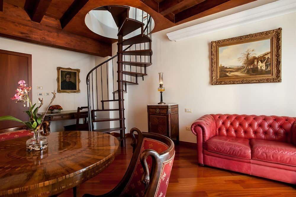 هوتل فلورا - كاغلياري - غرفة طعام