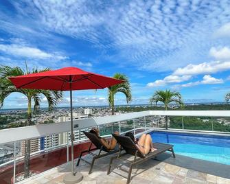 ماناوس هوتيلز ميلينيوم - ماناوس - شرفة