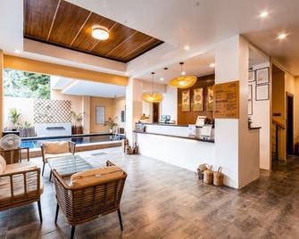 Molly Resort - Puerto Galera - Vastaanotto