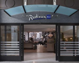 Radisson Blu Hotel Leeds City Centre - Leeds - Gebäude