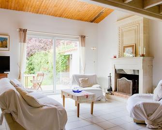 Maison pour 6 au coeur de Saint Martin - Saint-Martin-de-Ré - Living room
