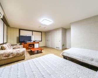 Donghae Maritime Tourism Hotel - Yeongdeok - Habitación