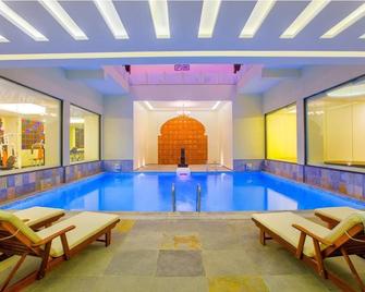 Shouryagarh Resort And Spa - Udaipur - Pool